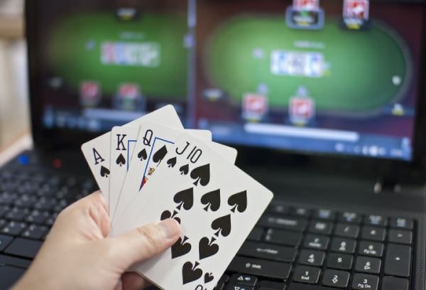 Secure account handling and privacy reminders for poker users on 2777 bad apk